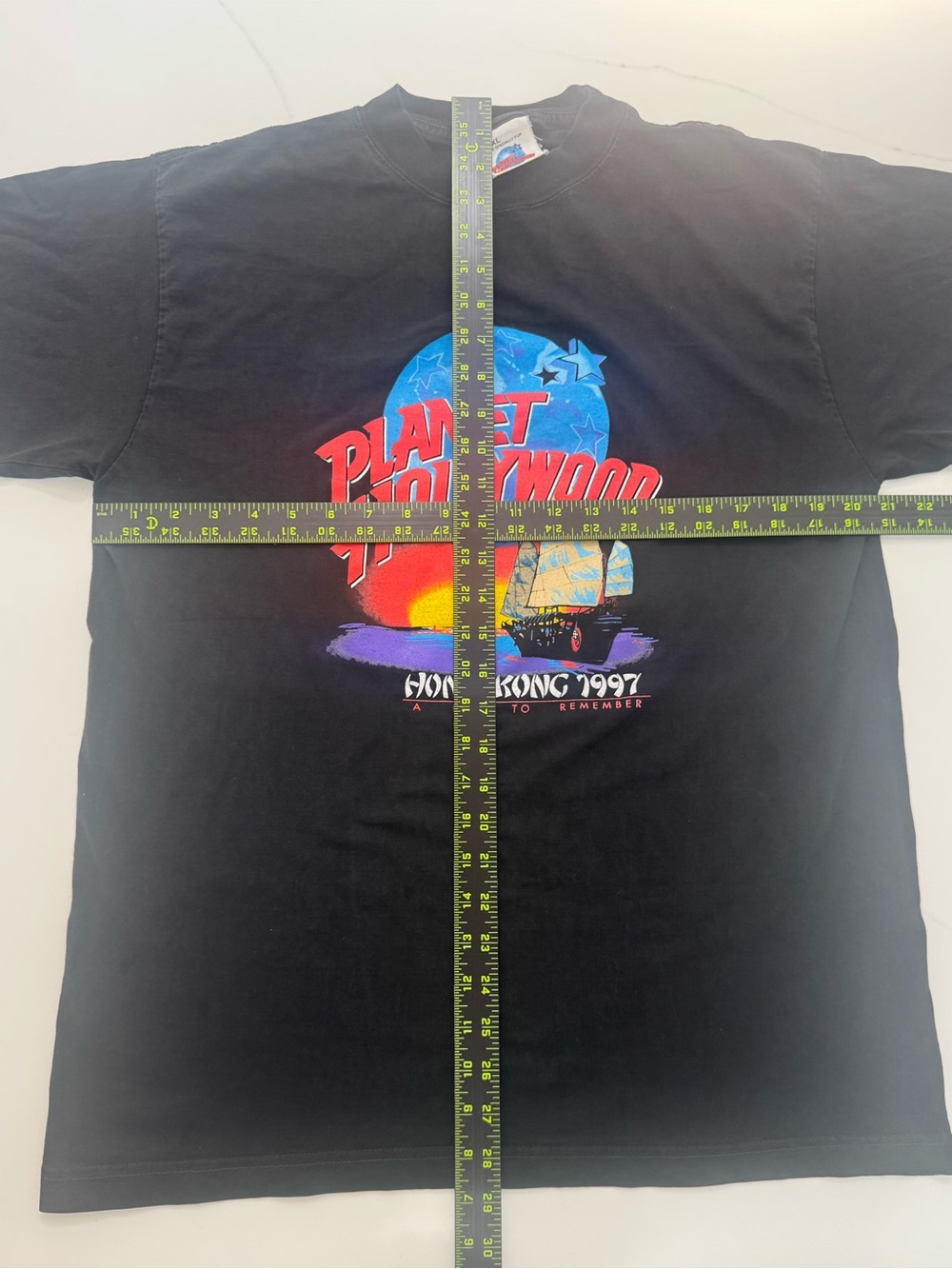 Vintage 1997 Planet Hollywood Hong Kong T Shirt L A Day To Remember 90s Tee